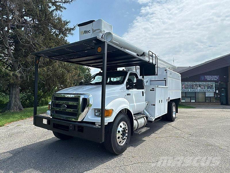 Ford F-750 المنصات الهوائية المثبتة على شاحنة