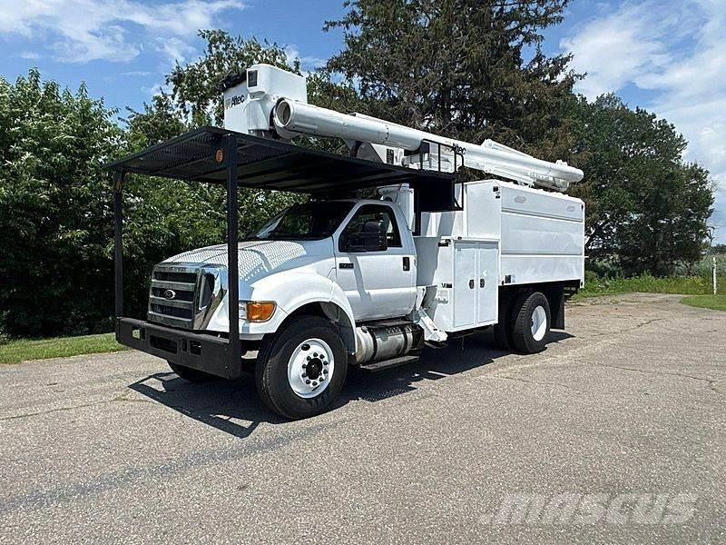 Ford F-750 المنصات الهوائية المثبتة على شاحنة