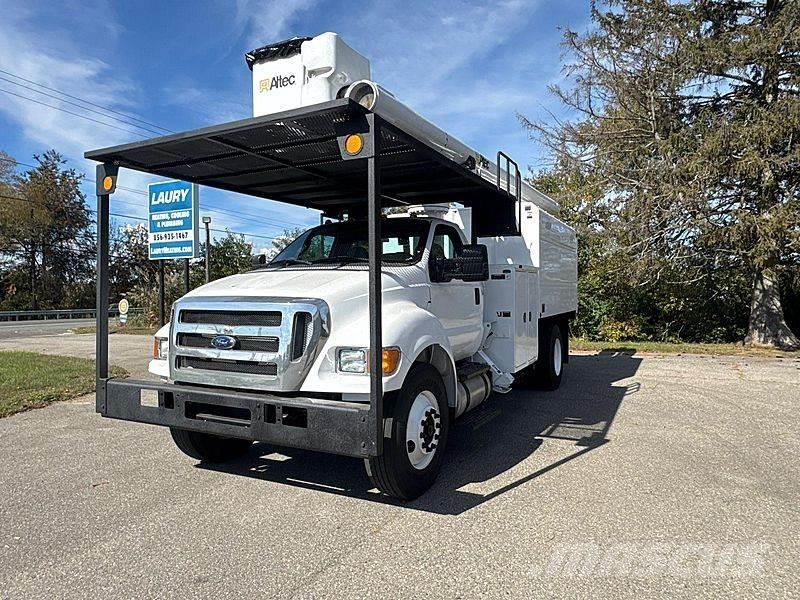 Ford F-750 المنصات الهوائية المثبتة على شاحنة