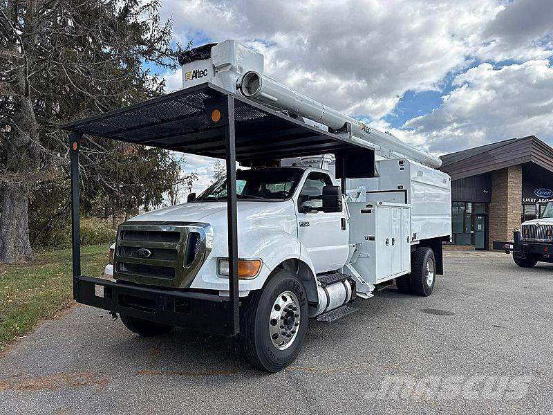 Ford F-750 المنصات الهوائية المثبتة على شاحنة
