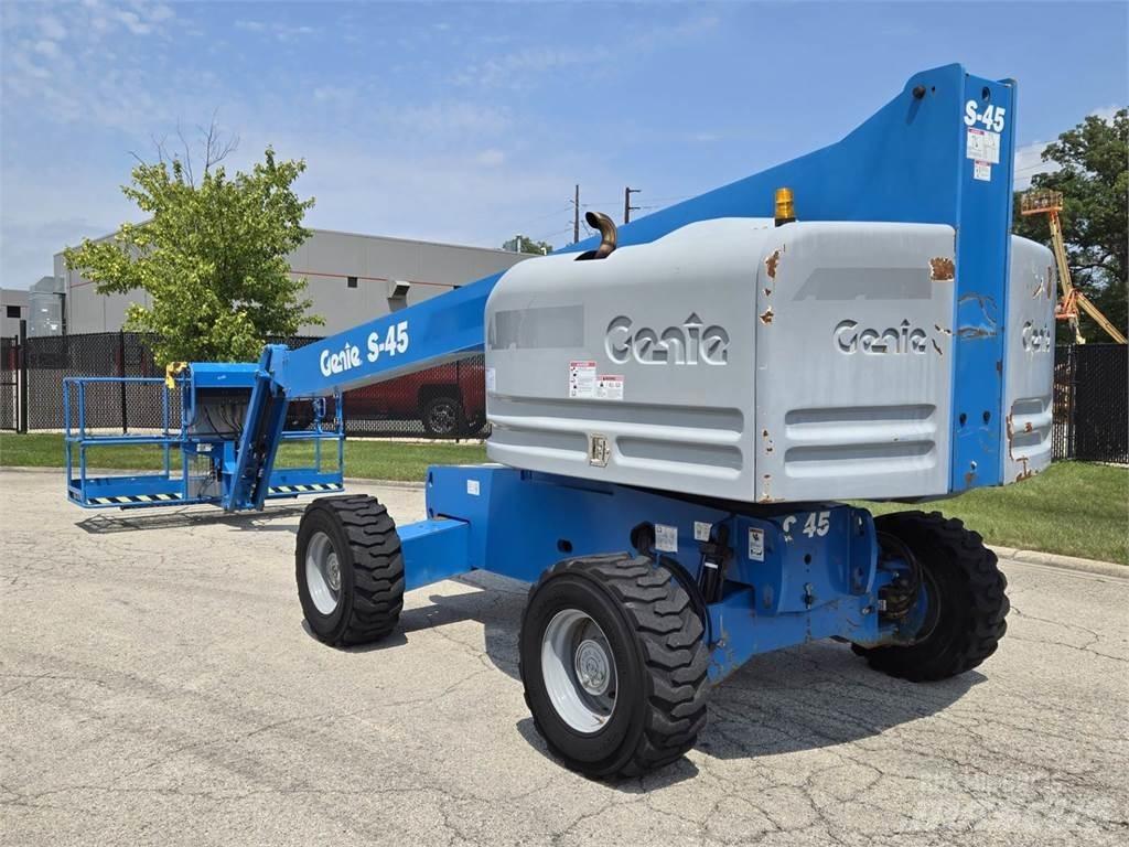 Genie S-45 رافعات سلة تلسكوبية