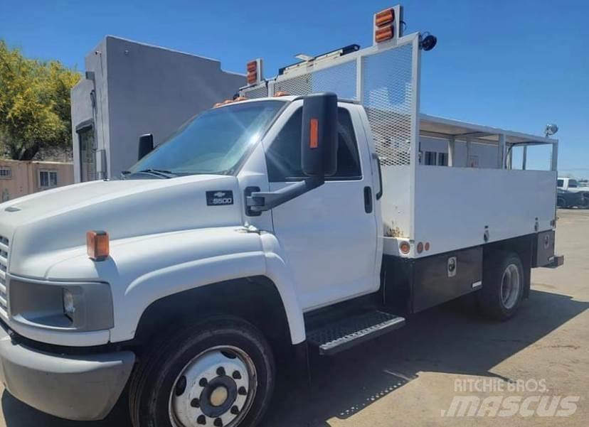 GMC 5500 شاحنات الرافعات