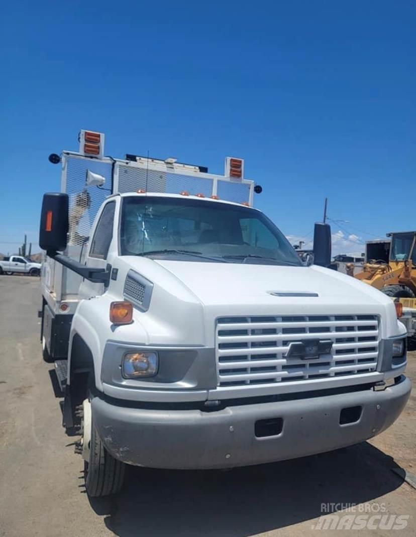 GMC 5500 شاحنات الرافعات