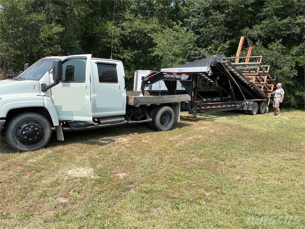 GMC C4500 شاحنات مسطحة/مفصلية الجوانب