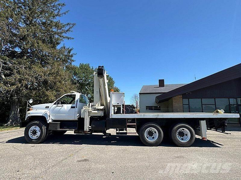 GMC C8500 رافعات أشجار