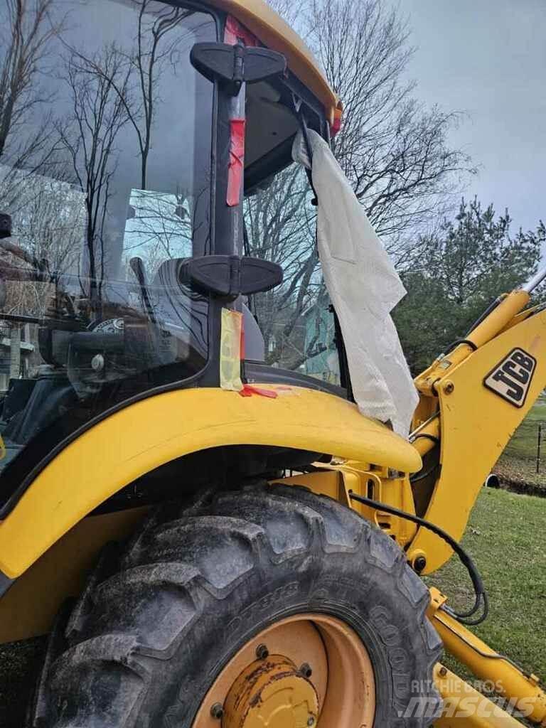 JCB 214 لوادر ذات جرافات عكسية