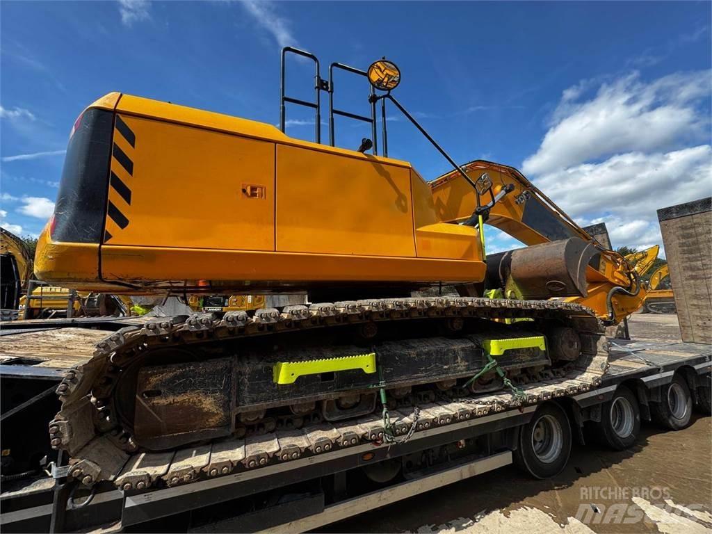 JCB 220XLC حفارات زحافة