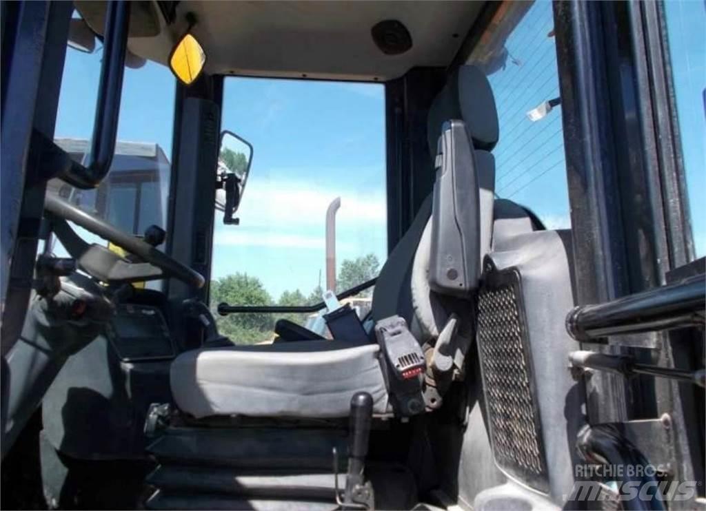 JCB 416 HT لوادر بعجل