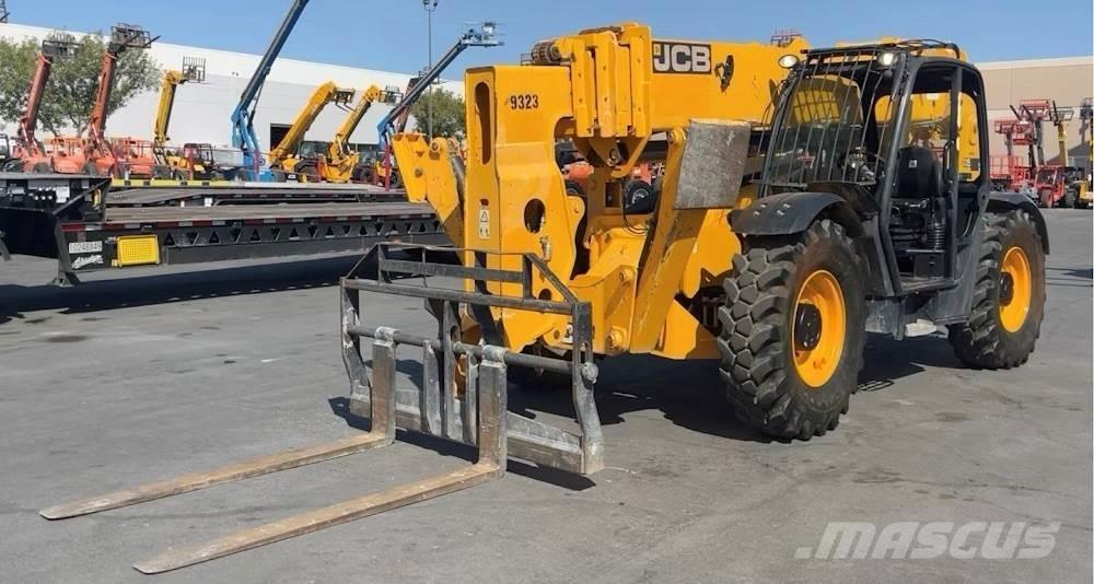 JCB 512-56 مناولات متداخلة