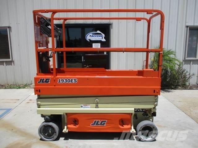 JLG 1930ES رافعات مقصية الشكل