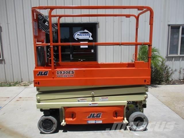 JLG 1930ES رافعات مقصية الشكل
