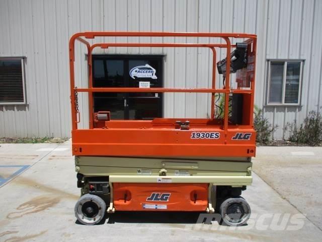 JLG 1930ES رافعات مقصية الشكل