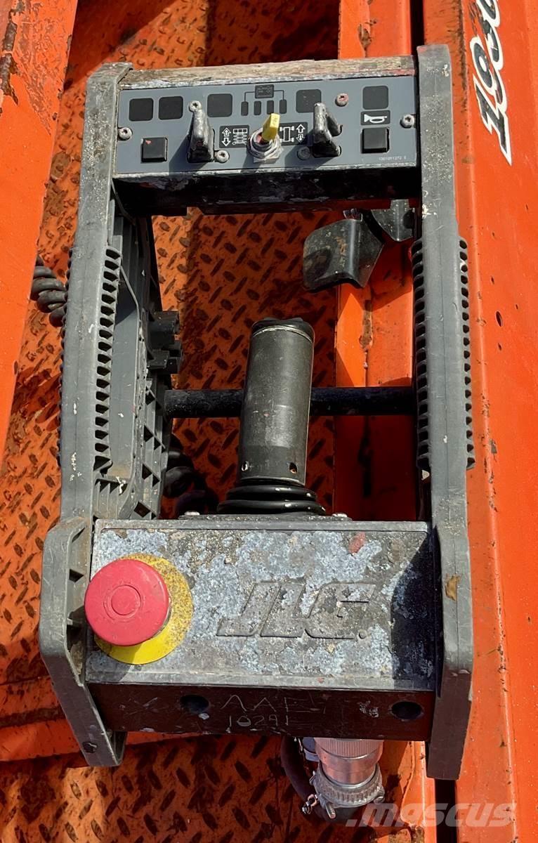 JLG 1930ES رافعات مقصية الشكل