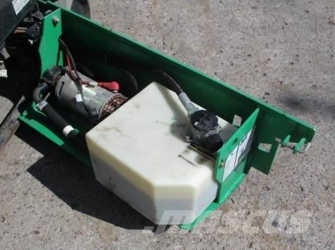 JLG 1932R رافعات مقصية الشكل