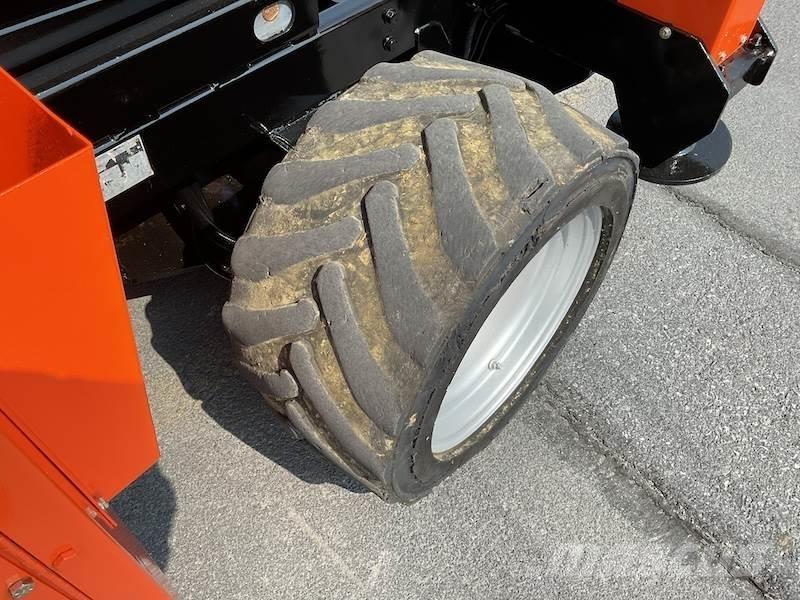 JLG 260MRT رافعات مقصية الشكل