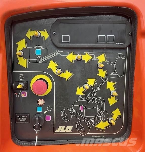JLG 600AJ رافعات ومنصات أخرى