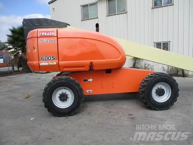 JLG 600S رافعات ومنصات أخرى