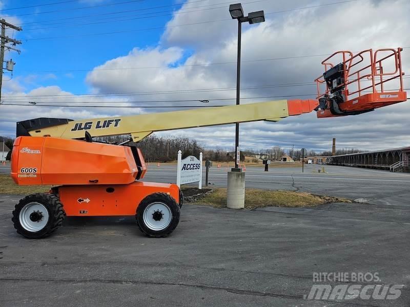 JLG 600S رافعات سلة تلسكوبية