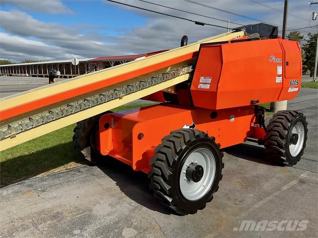 JLG 600S رافعات سلة تلسكوبية