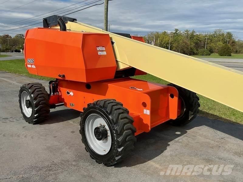JLG 600S رافعات ومنصات أخرى