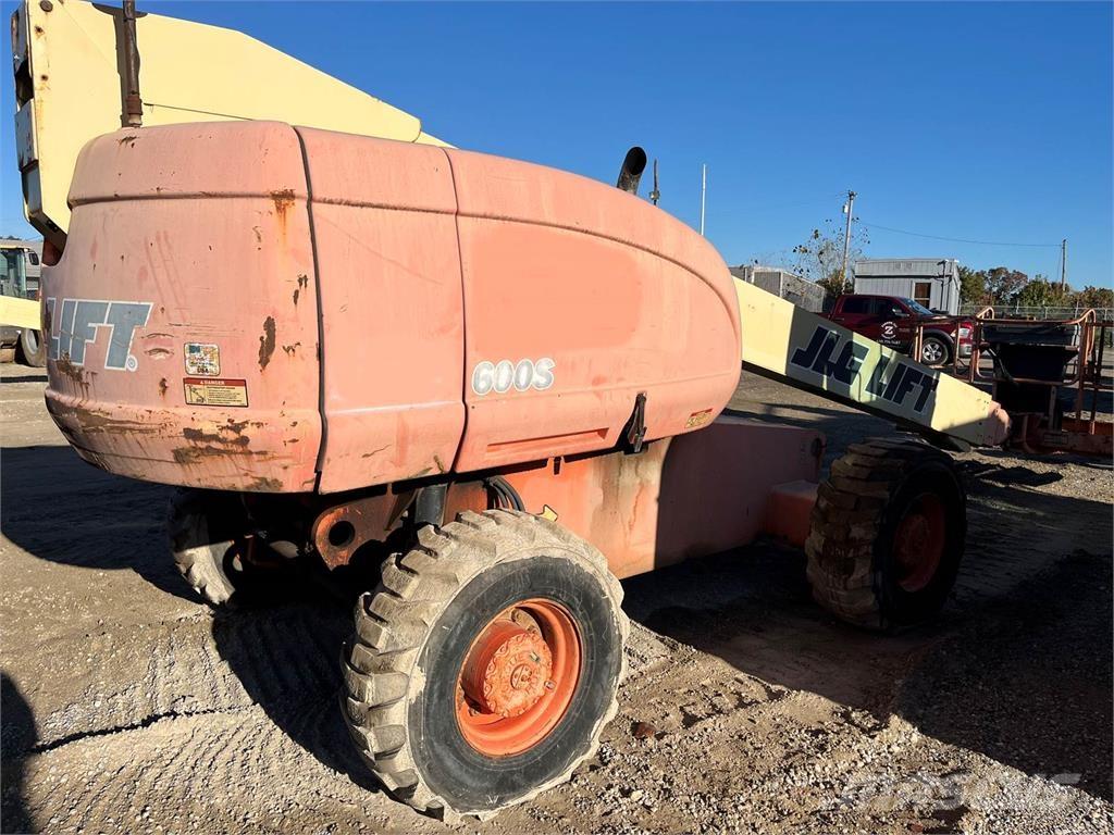 JLG 600S رافعات ومنصات أخرى