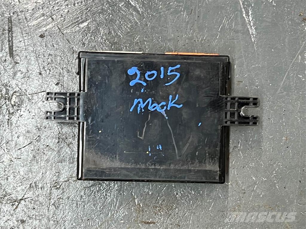 Mack  إلكترونيات