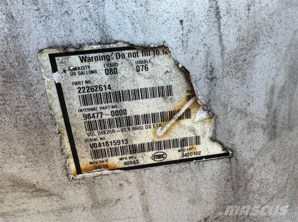 Mack  شاحنات ذات صهاريج