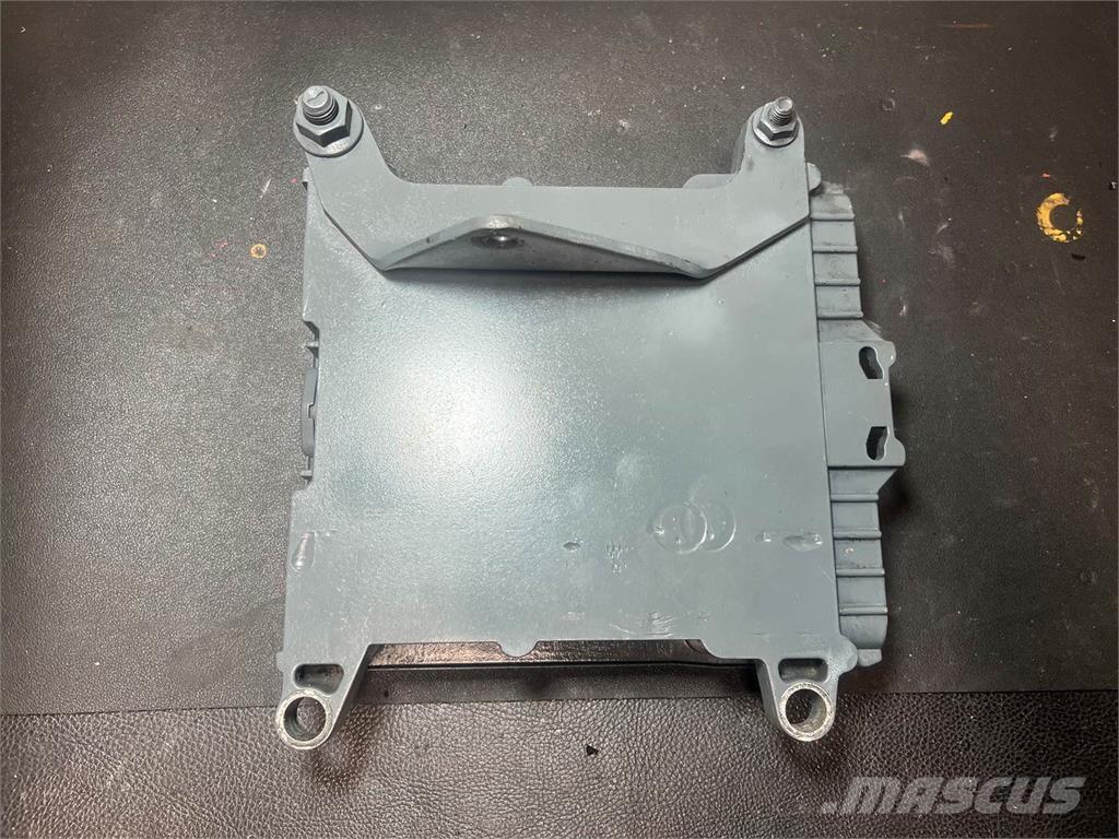 Mack AMI إلكترونيات