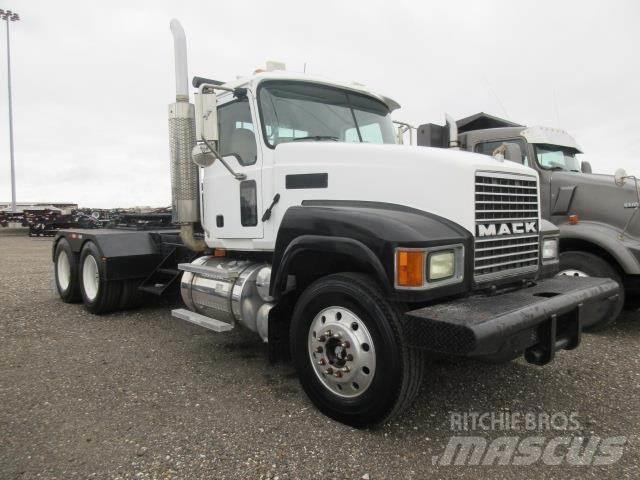 Mack CH613 شاحنات ذات صهاريج