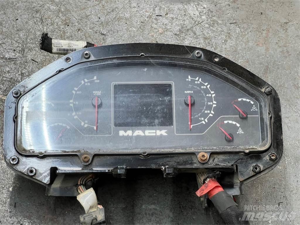 Mack LE613 مكونات أخرى