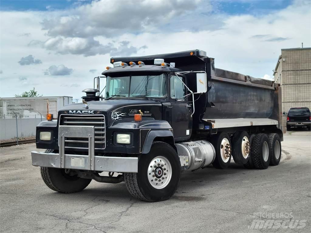 Mack RD690 شاحنات قلابة