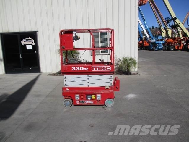 MEC 1330SE رافعات مقصية الشكل