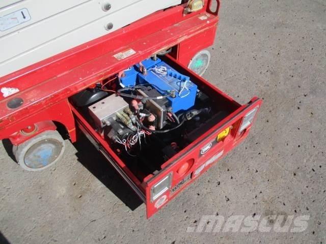MEC 1330SE رافعات مقصية الشكل
