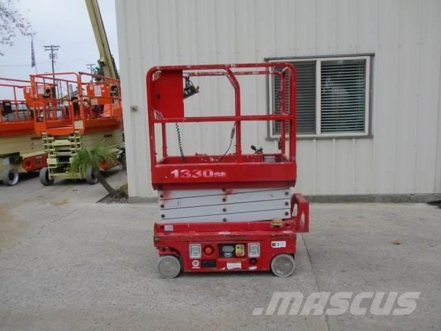 MEC 1330SE رافعات مقصية الشكل