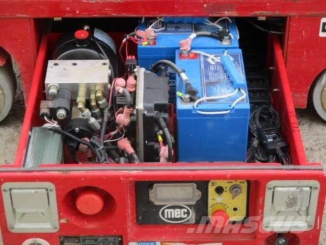 MEC 1330SE رافعات مقصية الشكل