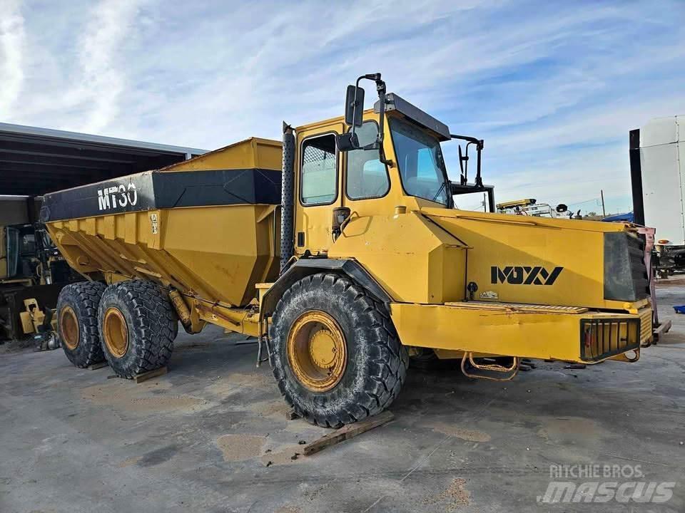 Moxy MT-30 ساحبات مفصلية