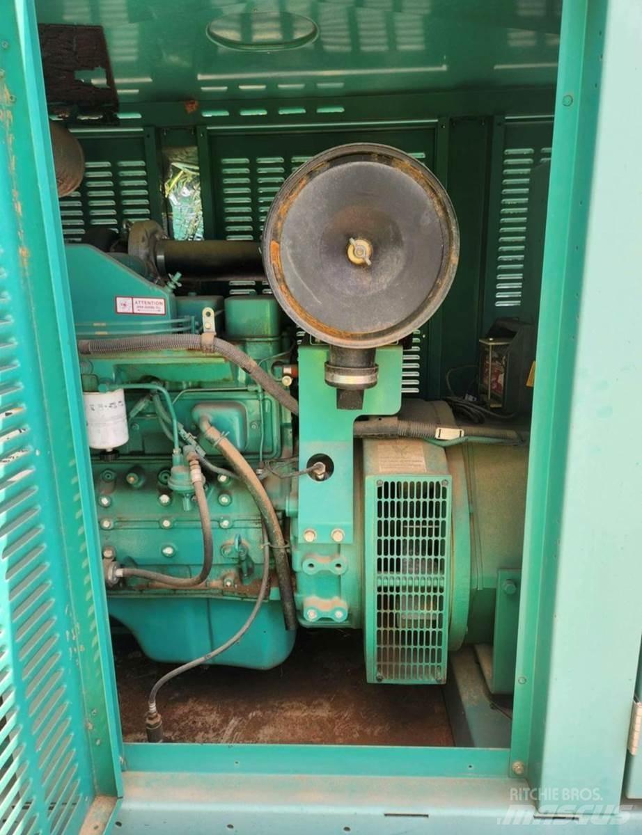 Onan 80 KW مولدات ديزل