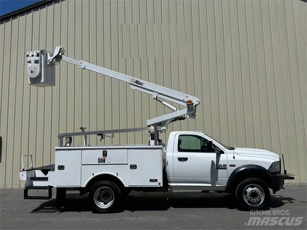 RAM 4500 المنصات الهوائية المثبتة على شاحنة