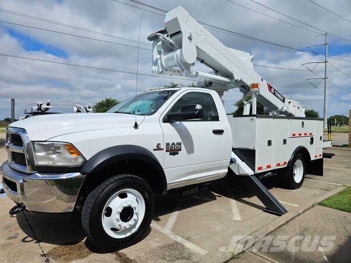 RAM 5500 المنصات الهوائية المثبتة على شاحنة