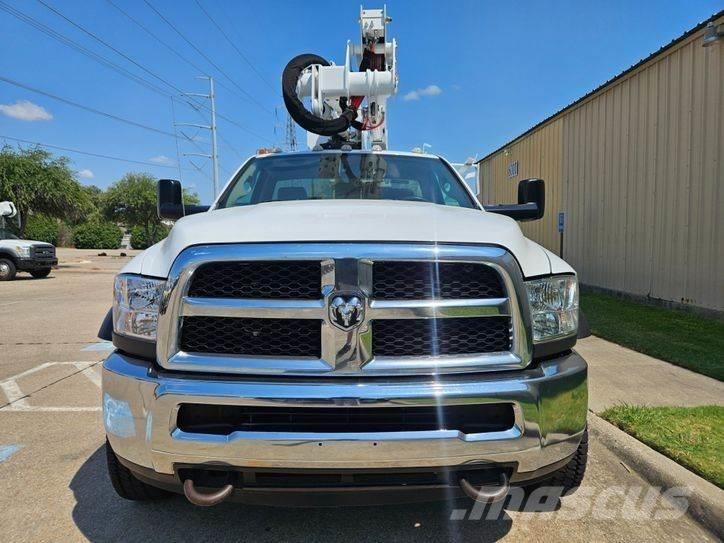 RAM 5500 المنصات الهوائية المثبتة على شاحنة