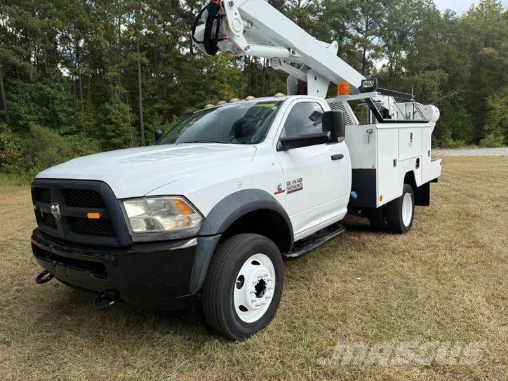 RAM 5500 المنصات الهوائية المثبتة على شاحنة