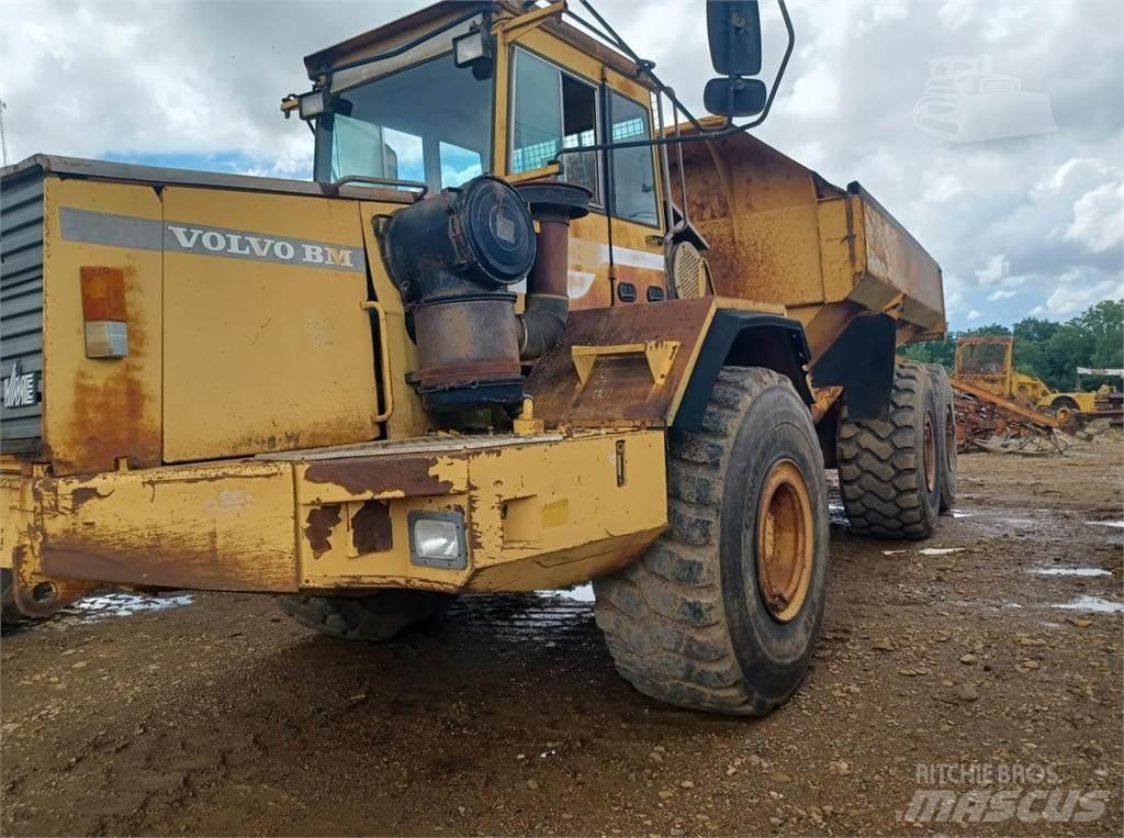 Volvo A35 شاحنة مقفلة