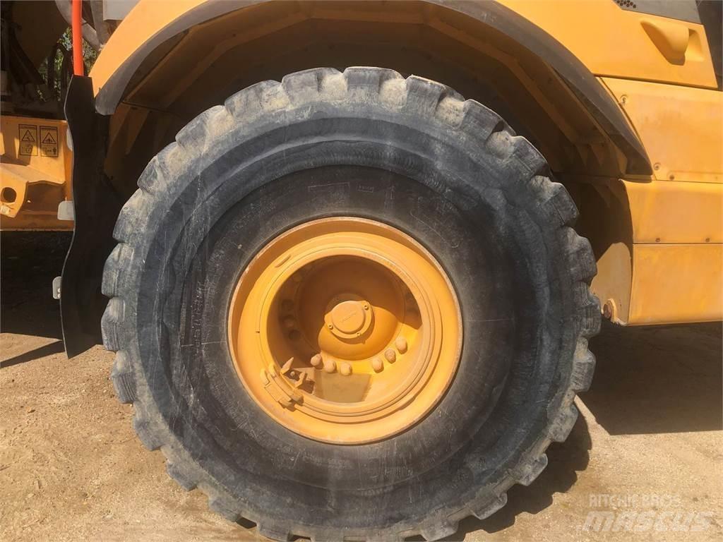 Volvo A40G ساحبات مفصلية