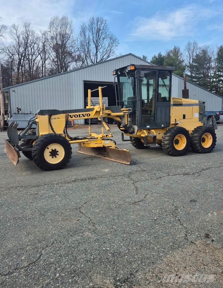 Volvo G86 معدات تمهيد الطرق