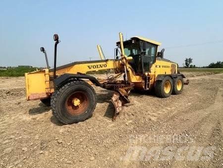 Volvo G960 معدات تمهيد الطرق