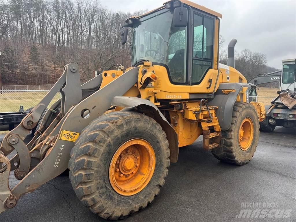 Volvo L60G لوادر بعجل