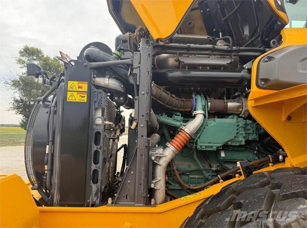 Volvo L70H لوادر بعجل