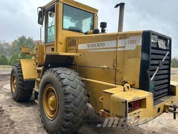 Volvo L90C لوادر بعجل
