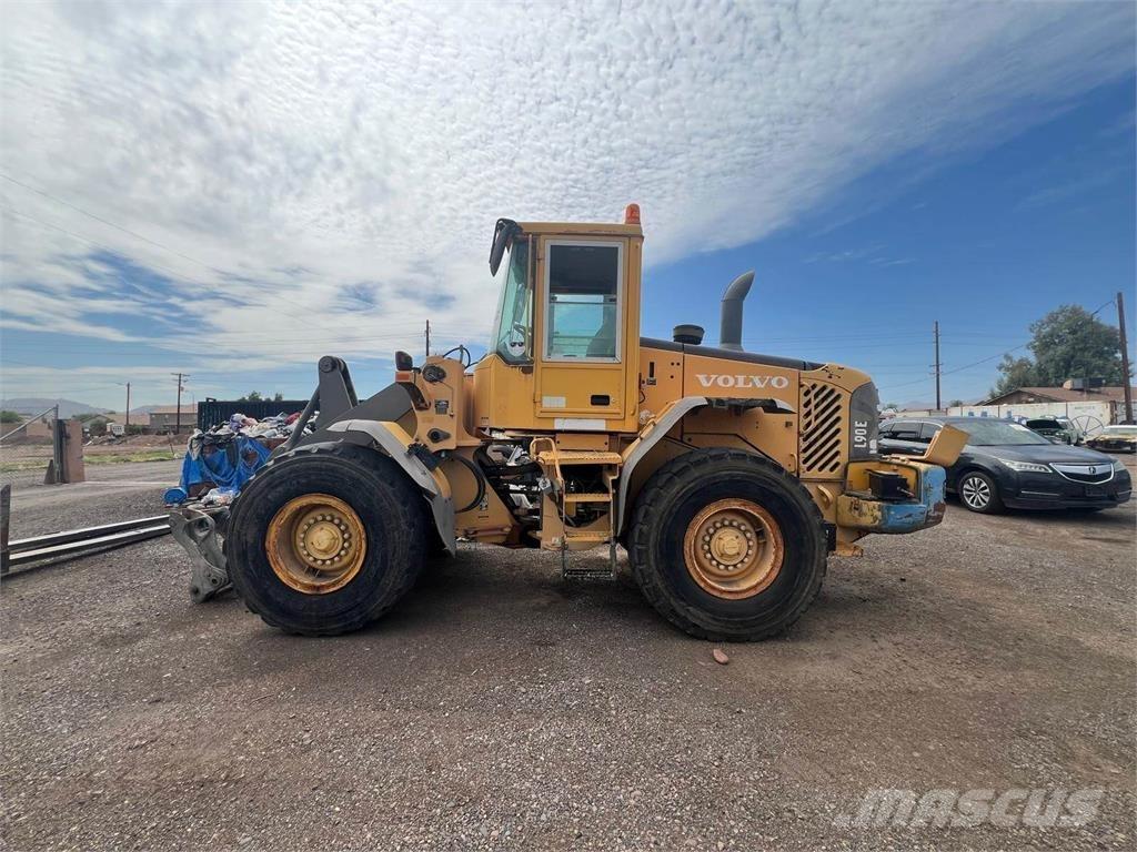 Volvo L90E لوادر بعجل