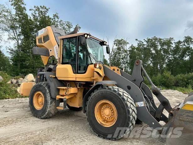 Volvo L90G لوادر بعجل